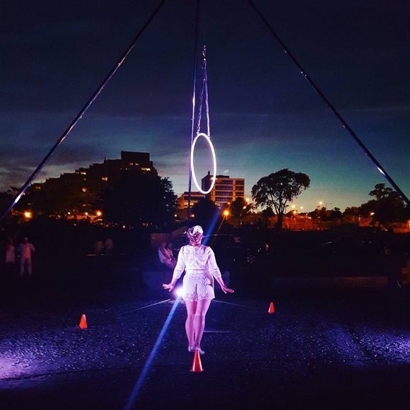 Meet the Posher💫Vintage, eclectic, bright pieces of clothing and accessories💫 - Picture 2 of 9